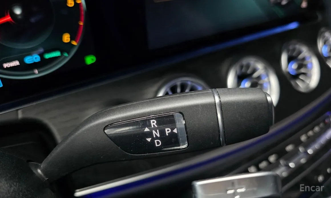 Фото 9 - Mercedes-Benz CLS-Class