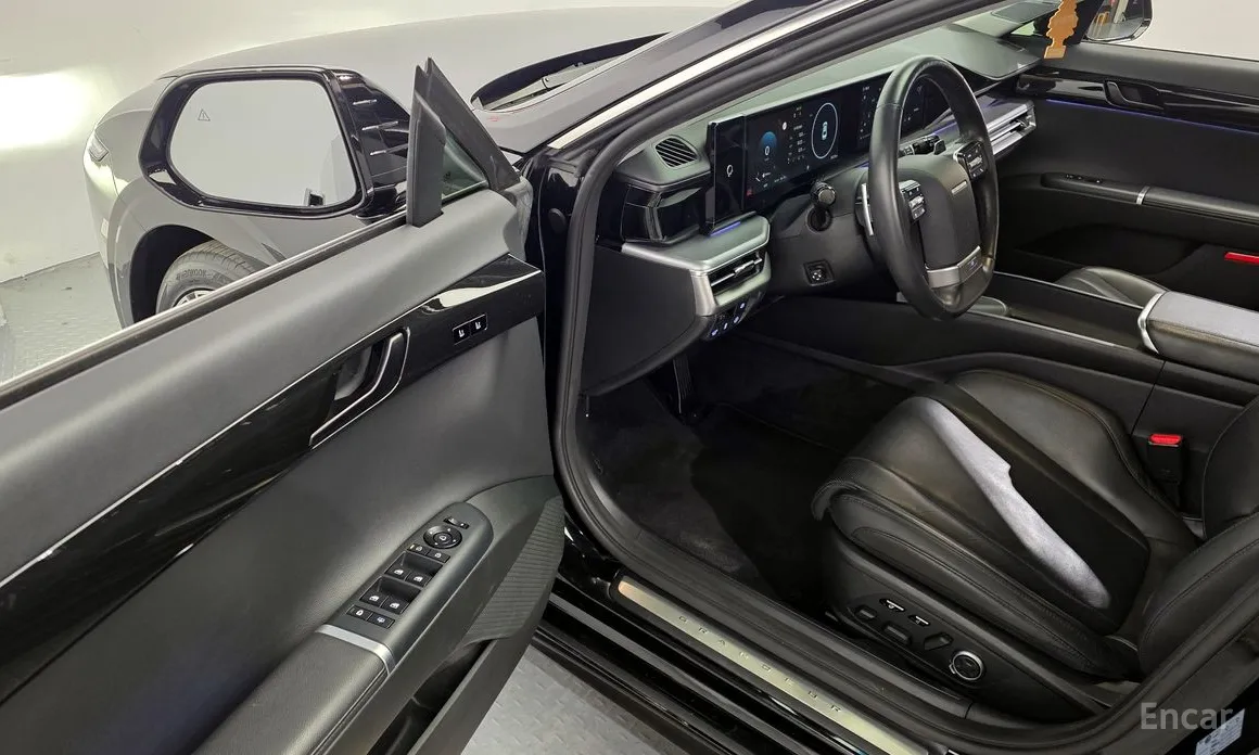 Фото 10 - Hyundai Grandeur