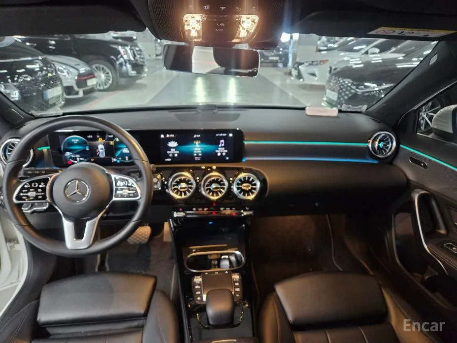 Фото 15 - Mercedes-Benz A-Class