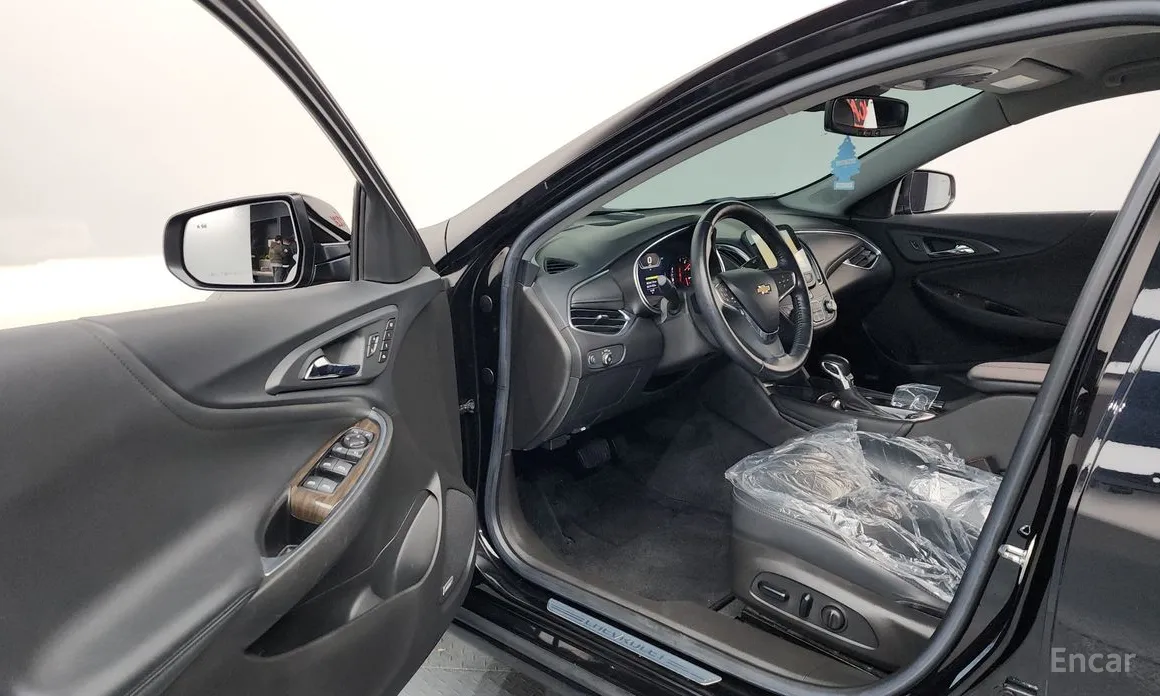 Фото 10 - Chevrolet Malibu