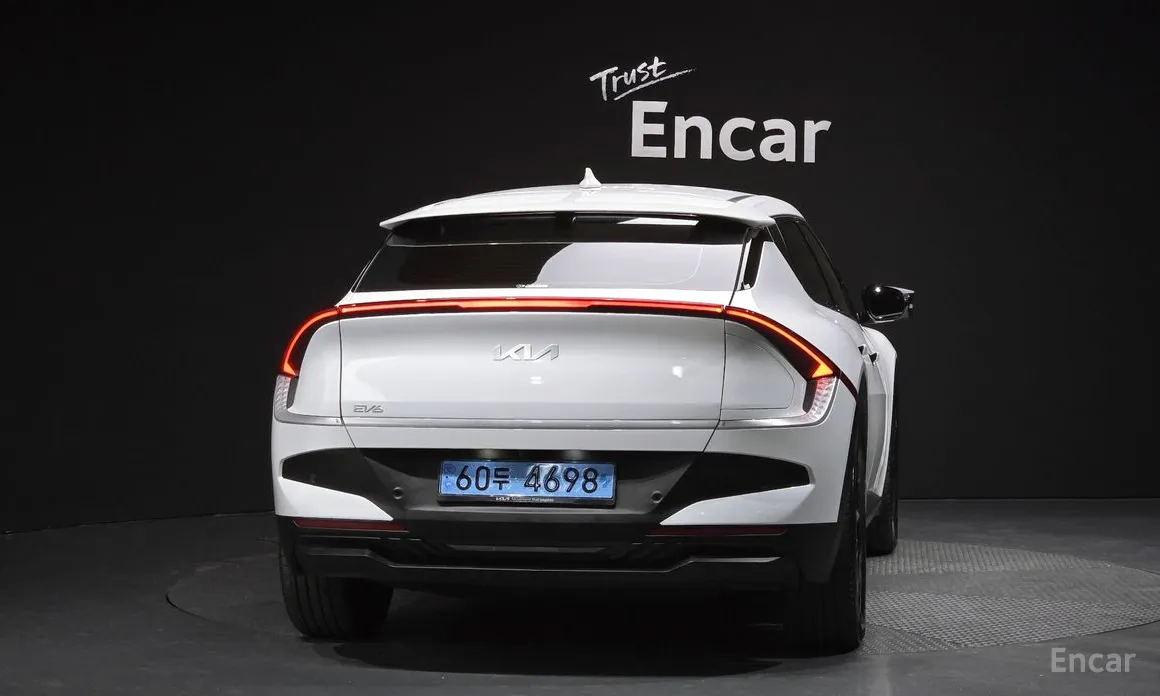 Фото 4 - Kia EV6