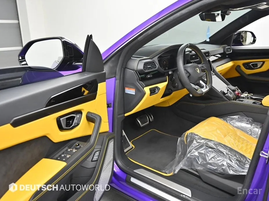 Фото 11 - Lamborghini Urus