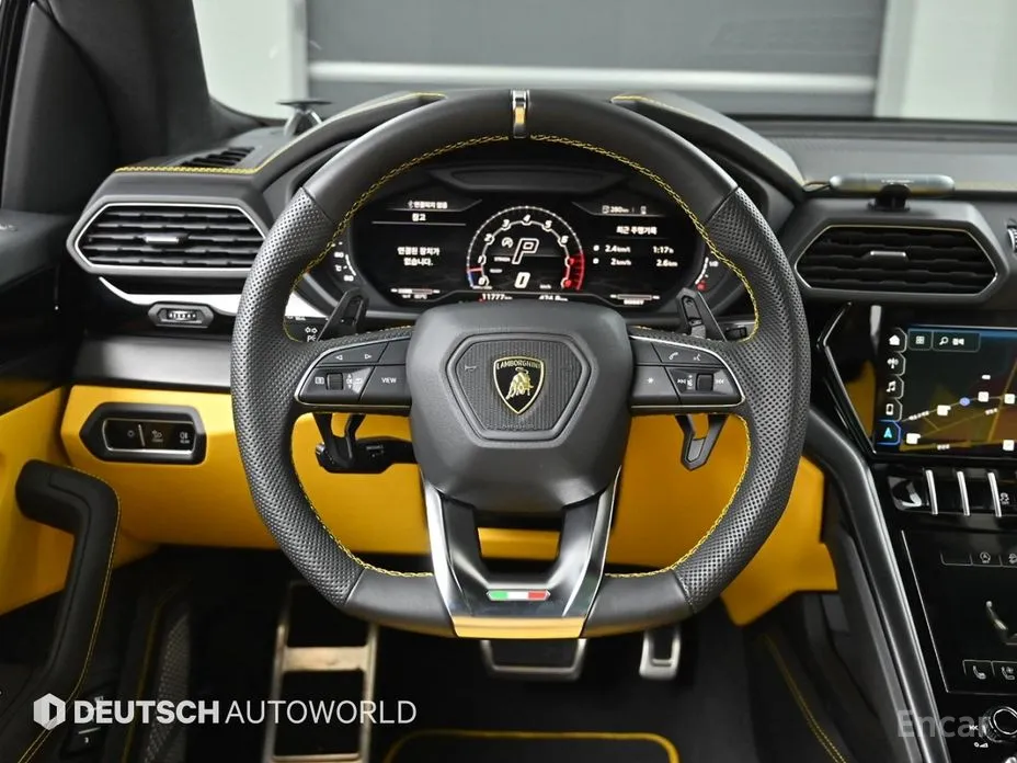 Фото 13 - Lamborghini Urus