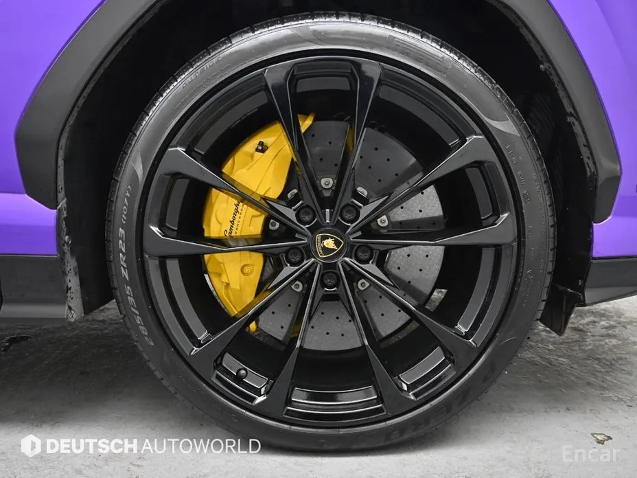 Фото 5 - Lamborghini Urus