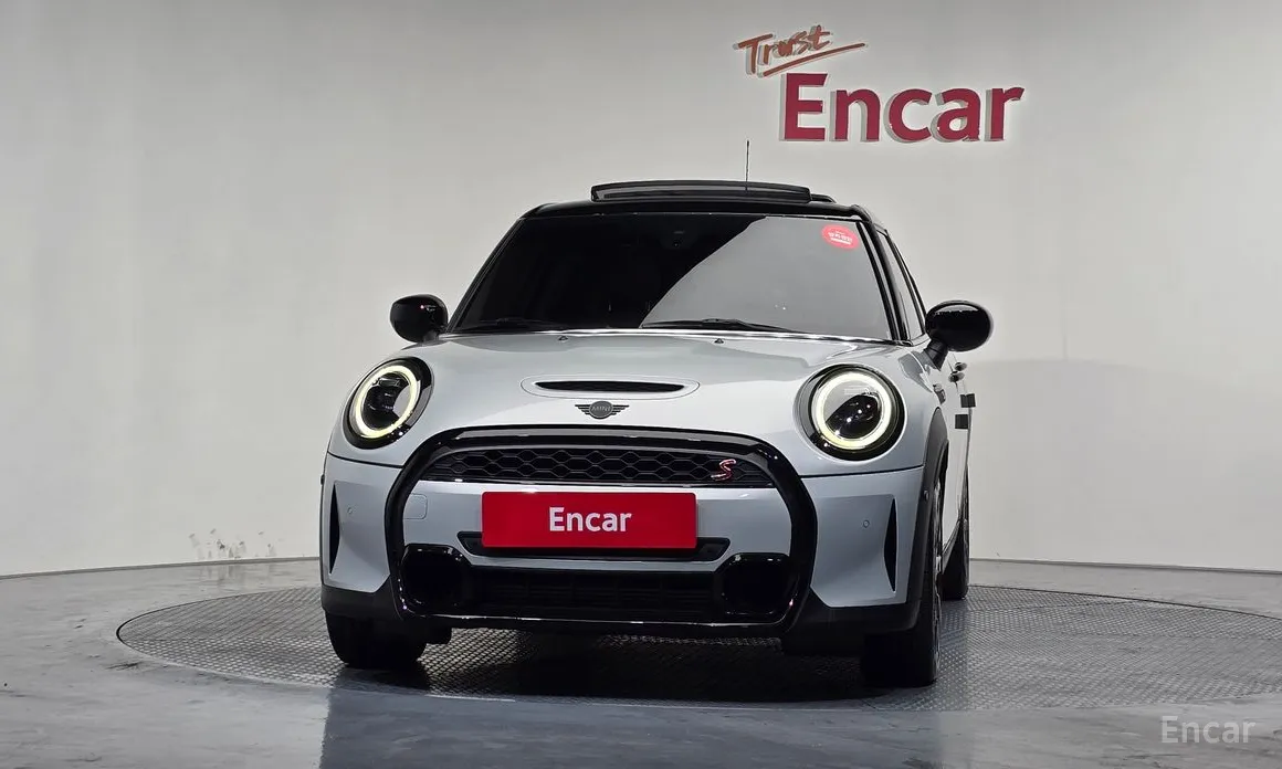 Фото 3 - Mini Cooper