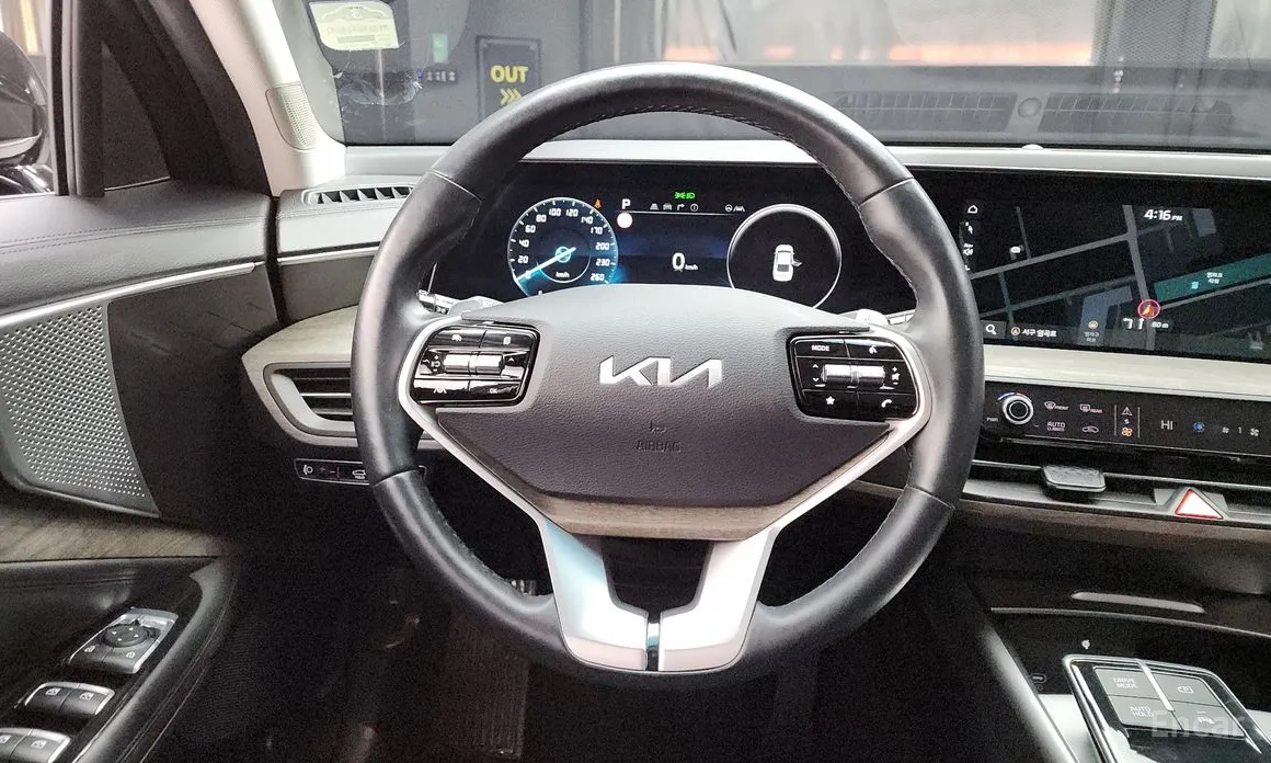 Фото 13 - Kia K8