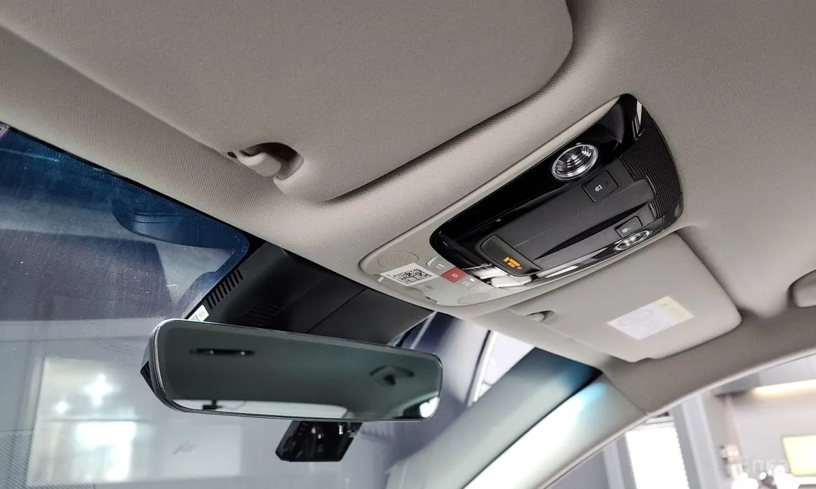 Фото 17 - Kia K8