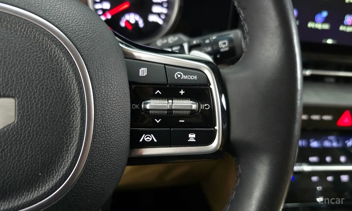 Фото 18 - Kia Carnival