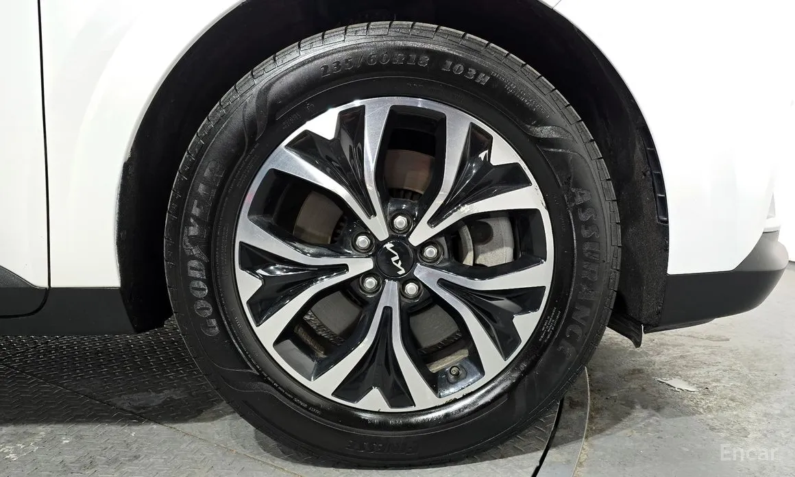 Фото 5 - Kia Carnival