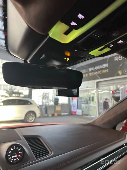 Фото 7 - Porsche Cayenne