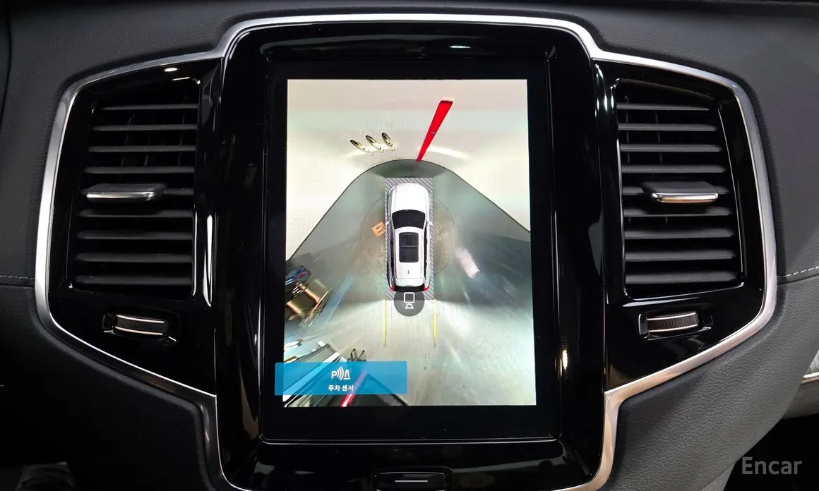 Фото 15 - Volvo XC90