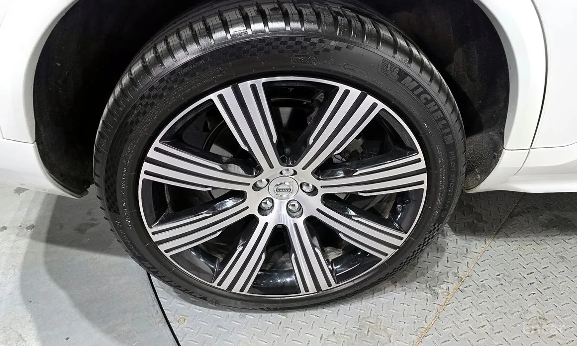 Фото 5 - Volvo XC90