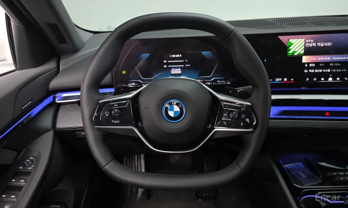 Фото 13 - BMW 5 Series