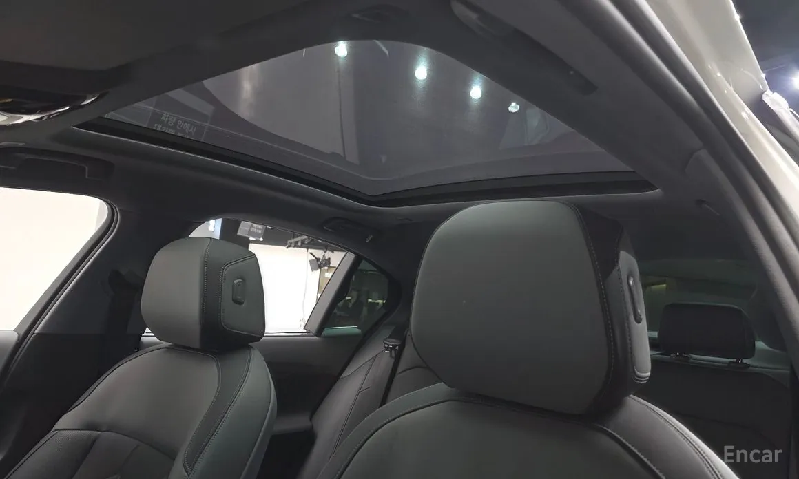 Фото 19 - BMW 5 Series