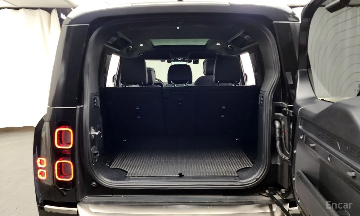 Фото 20 - Land Rover Defender