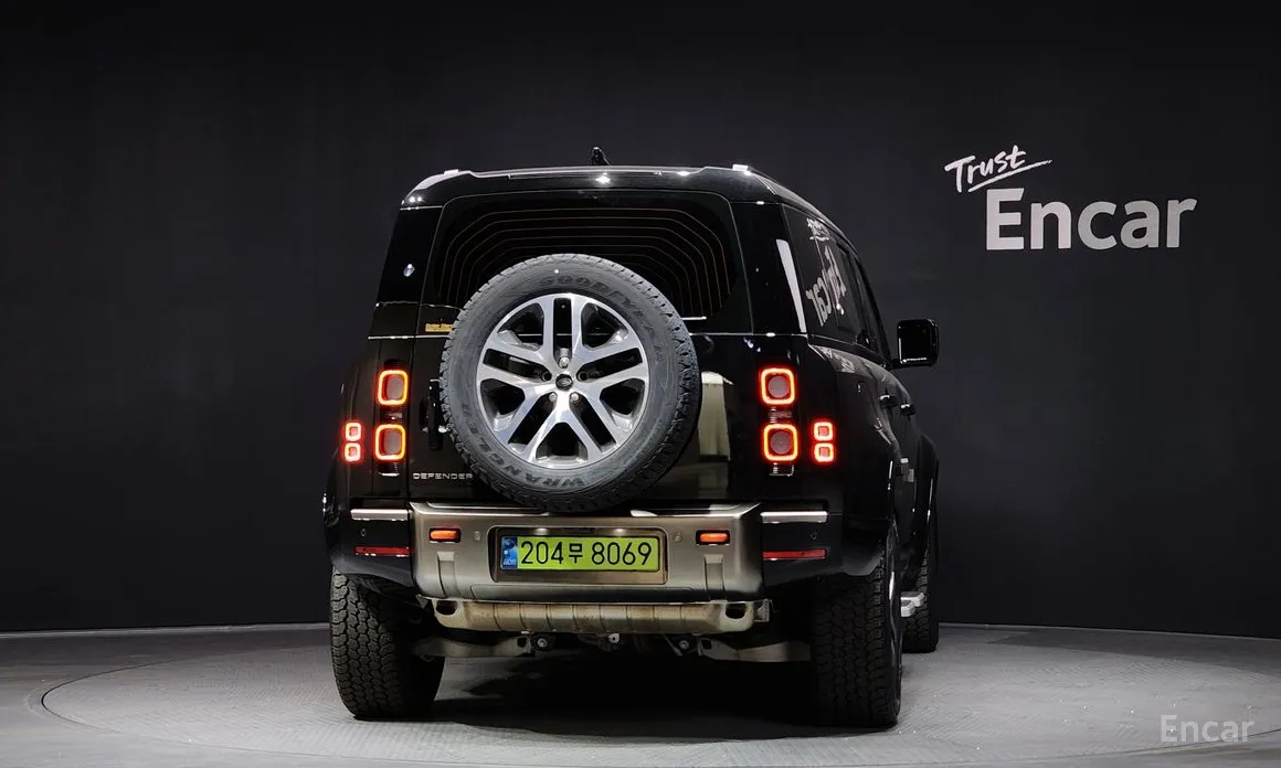 Фото 4 - Land Rover Defender