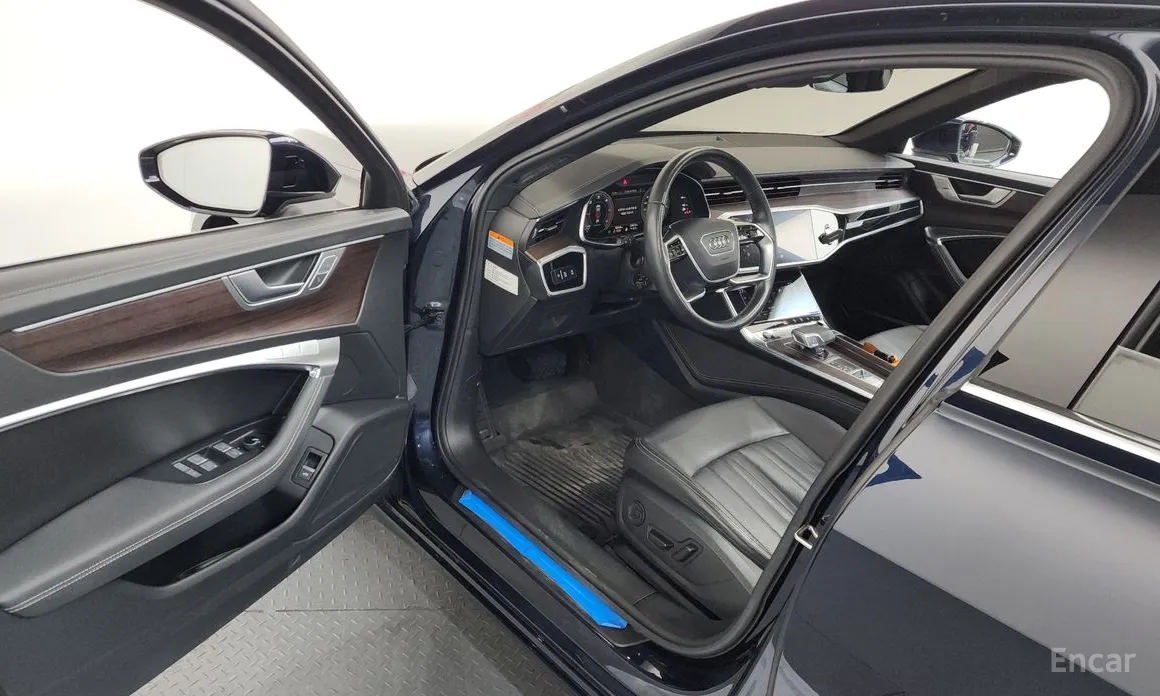 Фото 10 - Audi A6