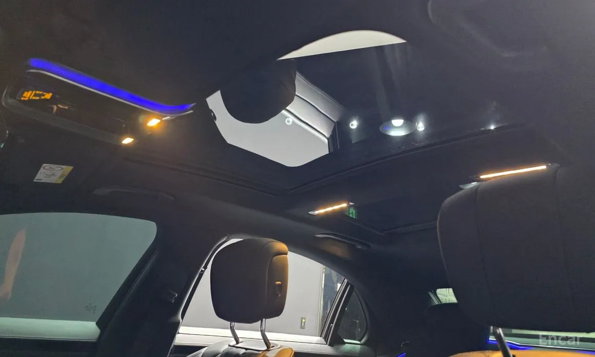 Фото 18 - Mercedes-Benz S-Class