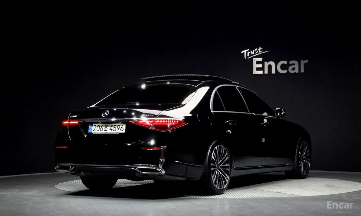 Фото 2 - Mercedes-Benz S-Class