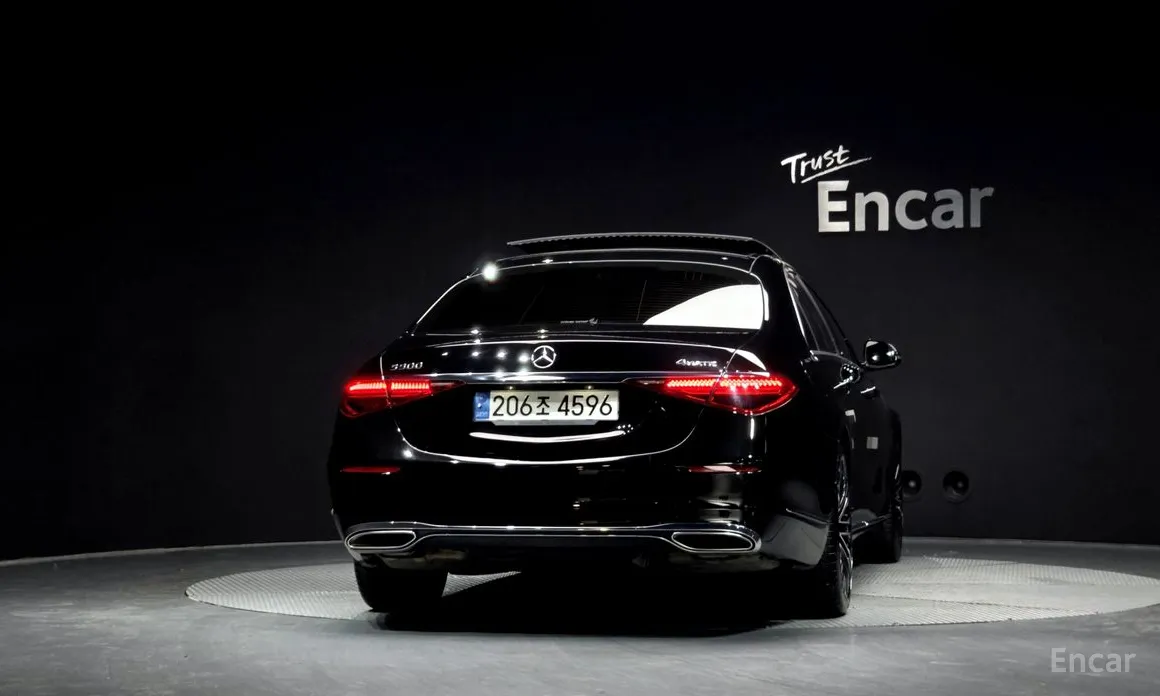 Фото 4 - Mercedes-Benz S-Class