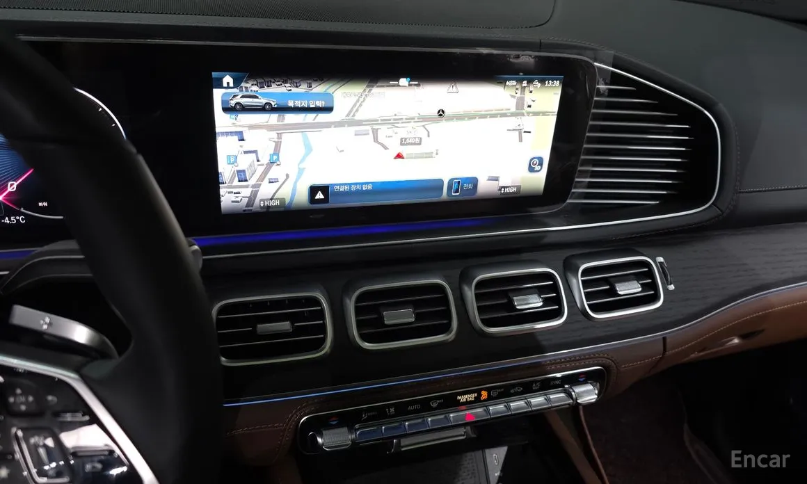 Фото 14 - Mercedes-Benz GLE-Class