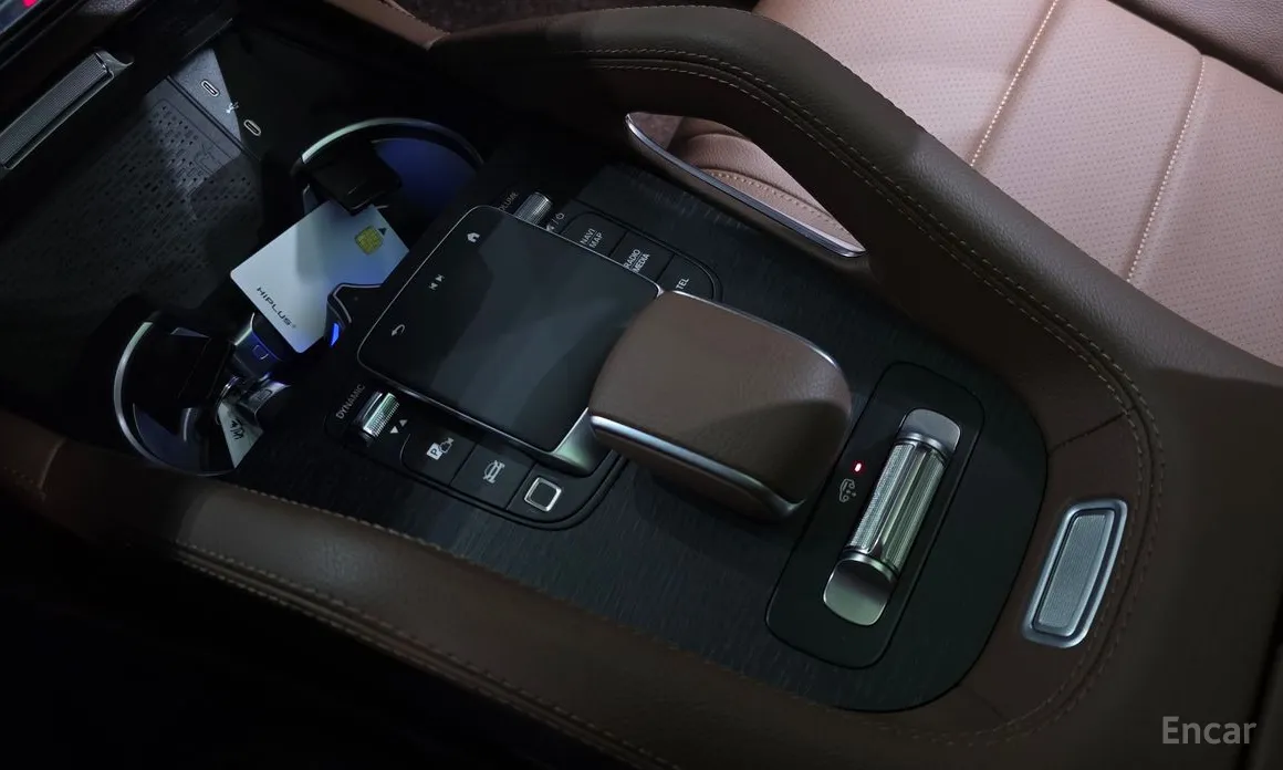 Фото 9 - Mercedes-Benz GLE-Class