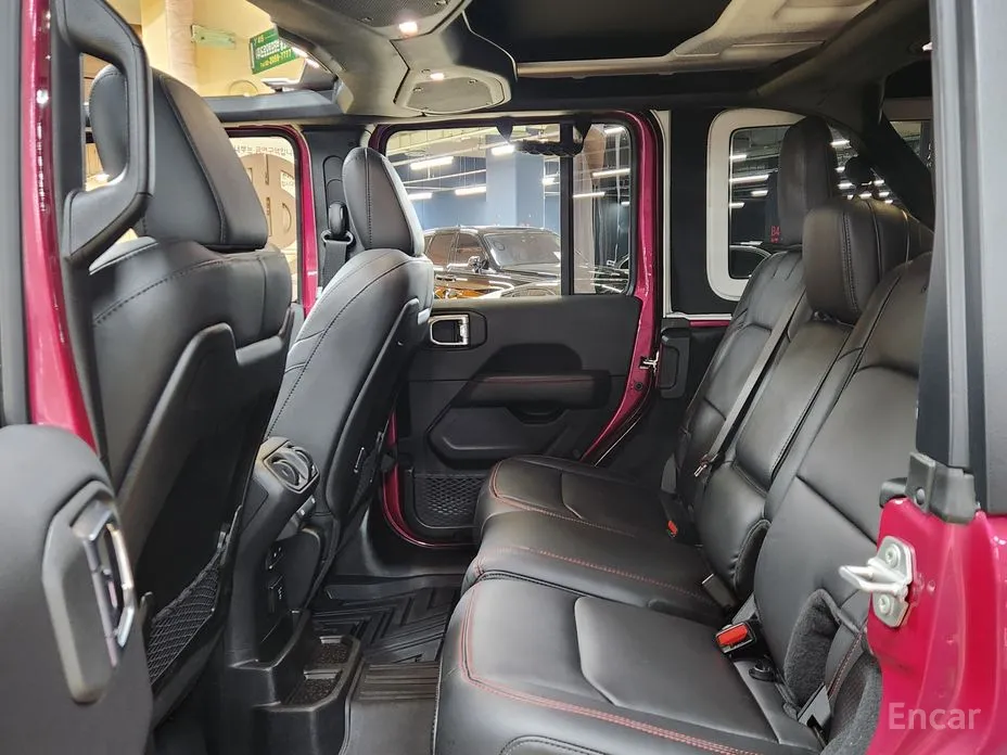 Фото 15 - Jeep Wrangler