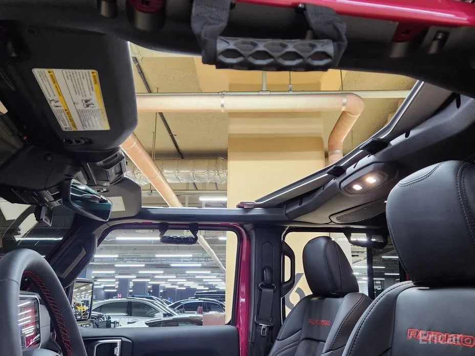 Фото 17 - Jeep Wrangler