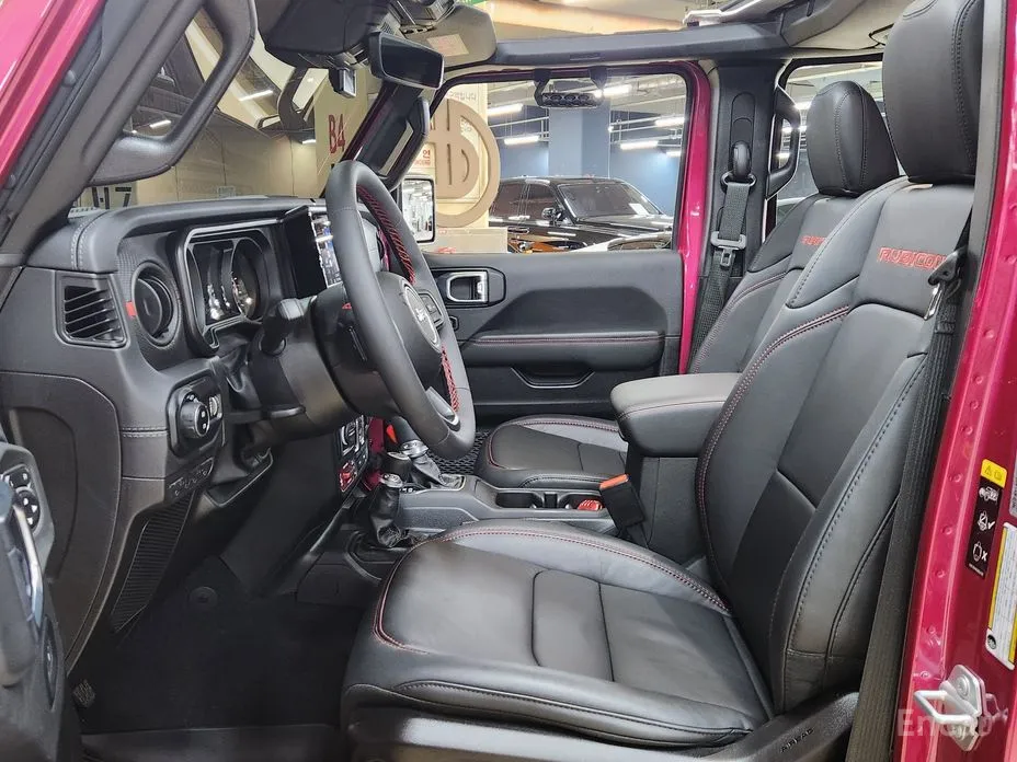 Фото 6 - Jeep Wrangler