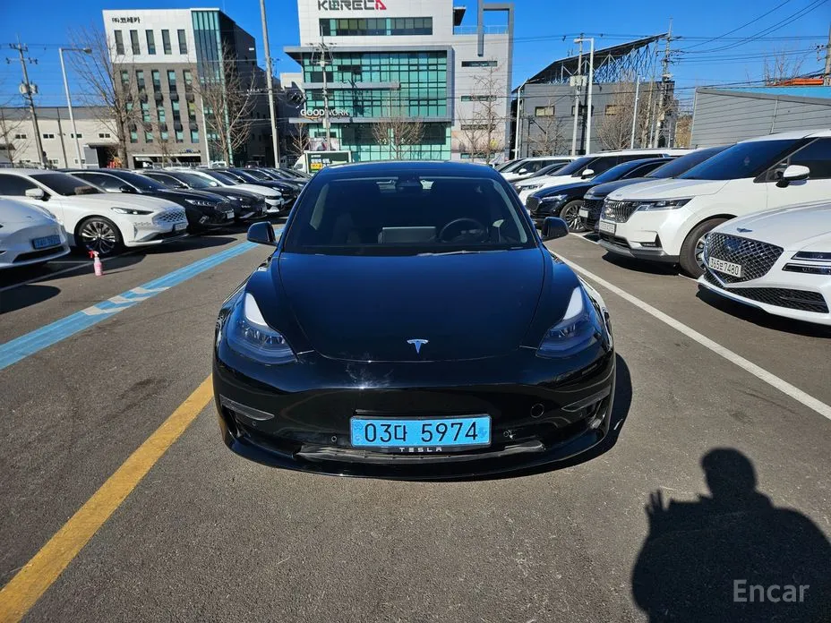 Фото 1 - Tesla Model 3