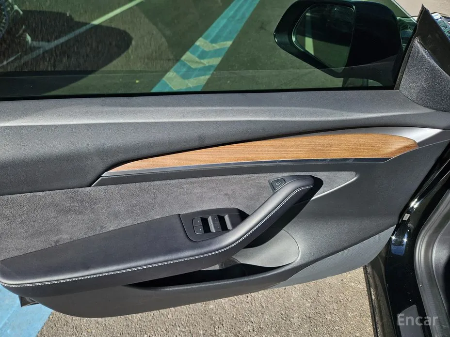 Фото 11 - Tesla Model 3