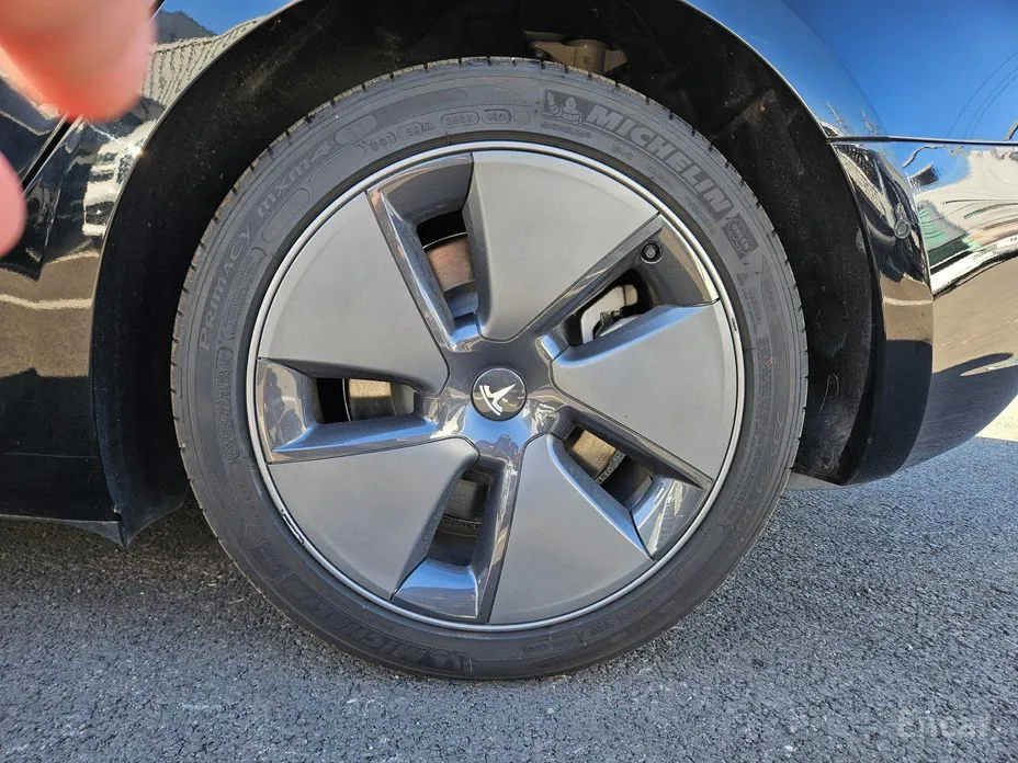 Фото 5 - Tesla Model 3