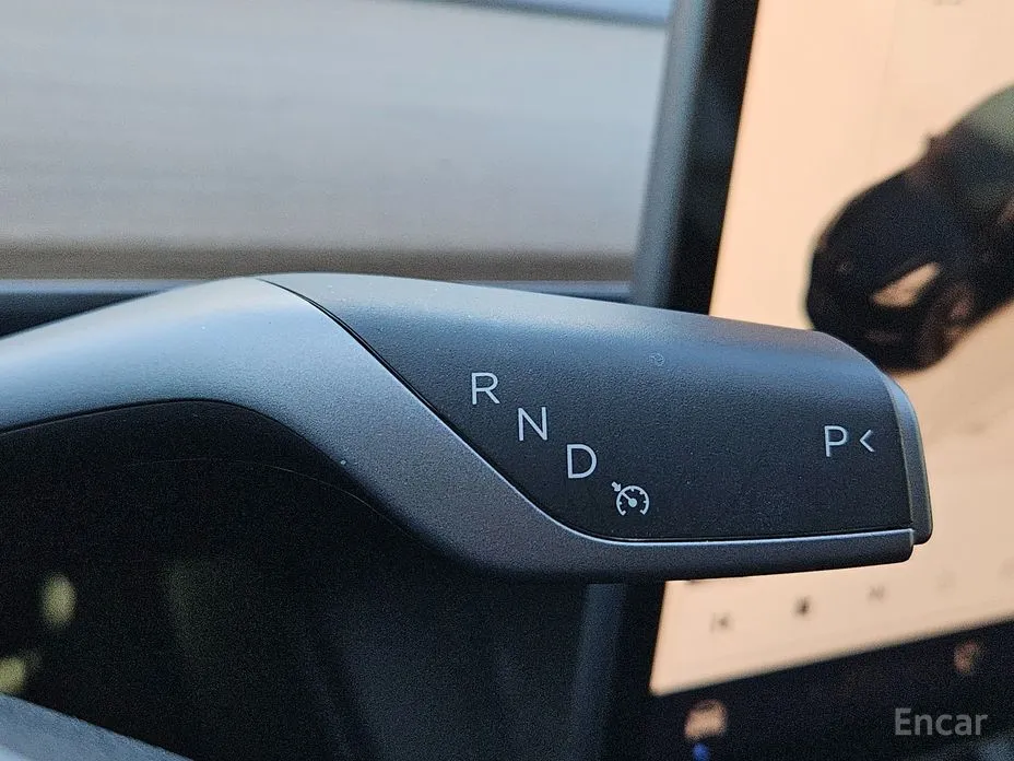 Фото 9 - Tesla Model 3