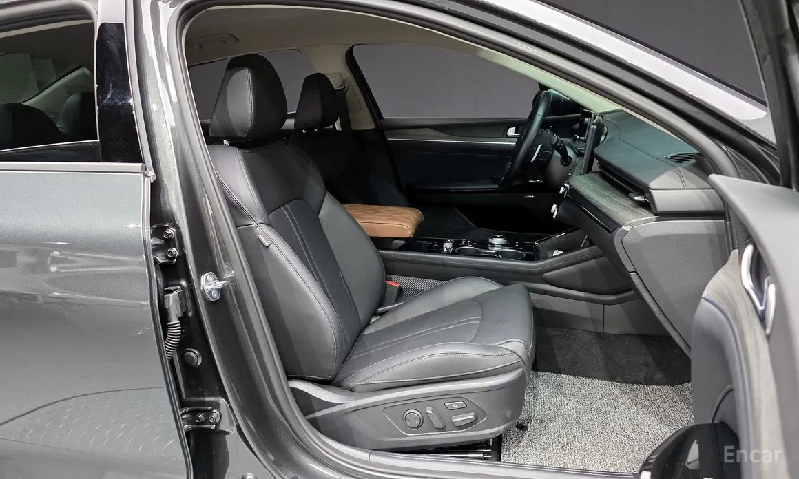 Фото 11 - Kia K5