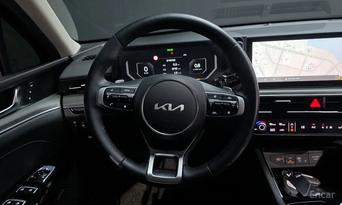 Фото 13 - Kia K5