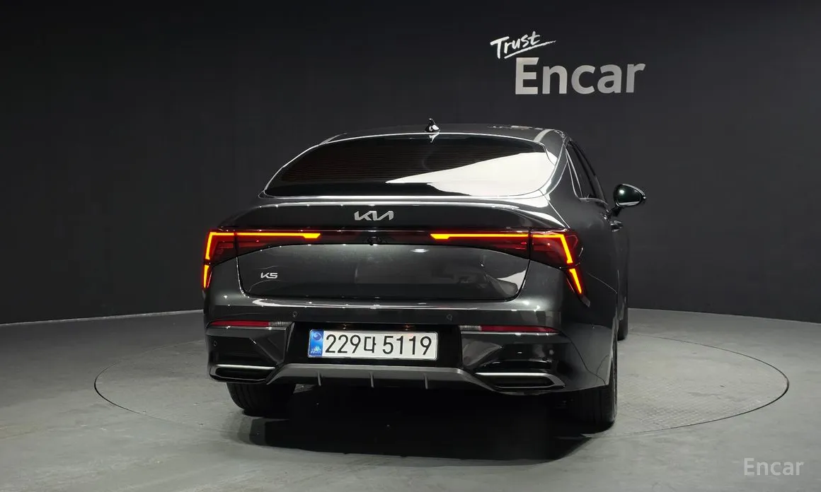 Фото 4 - Kia K5