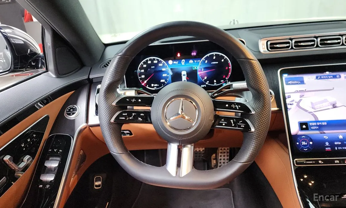 Фото 13 - Mercedes-Benz S-Class