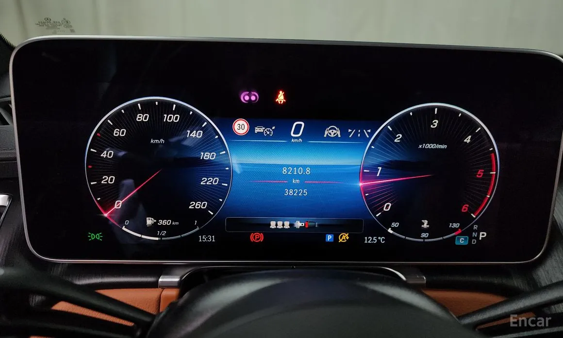 Фото 8 - Mercedes-Benz S-Class