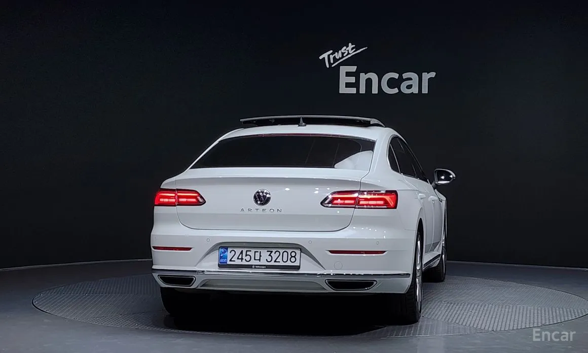 Photo 4 - Volkswagen Arteon