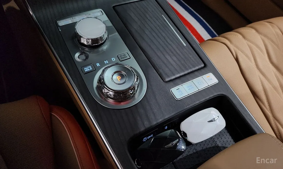 Фото 9 - Genesis G80