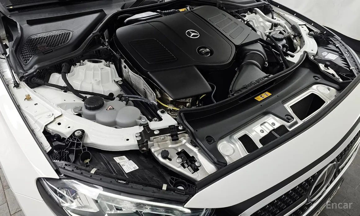 Фото 6 - Mercedes-Benz E-Class