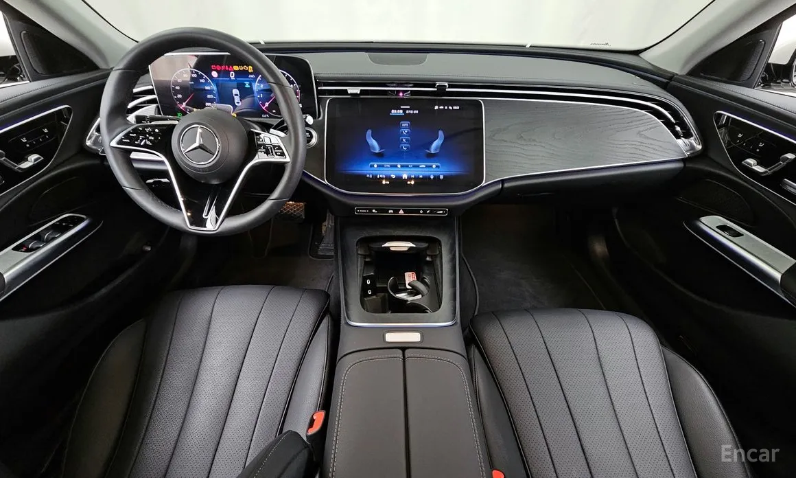 Фото 7 - Mercedes-Benz E-Class