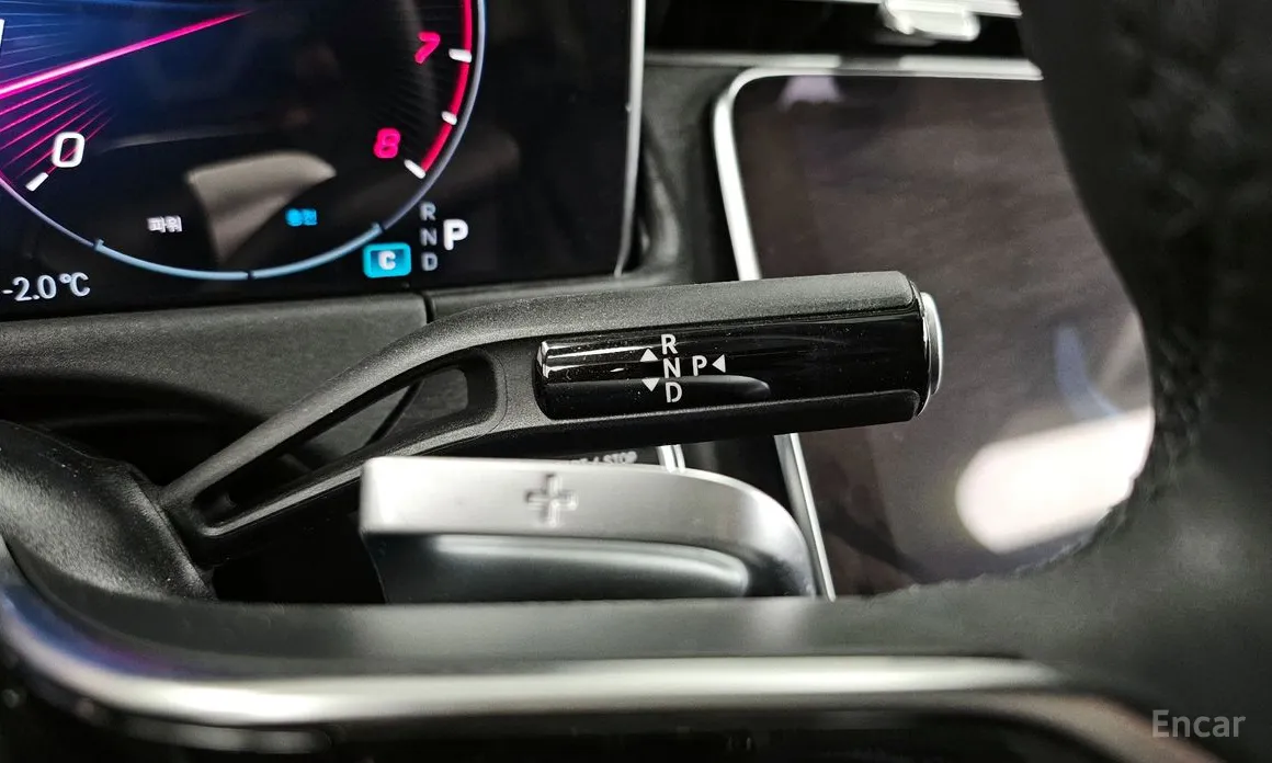 Фото 9 - Mercedes-Benz E-Class