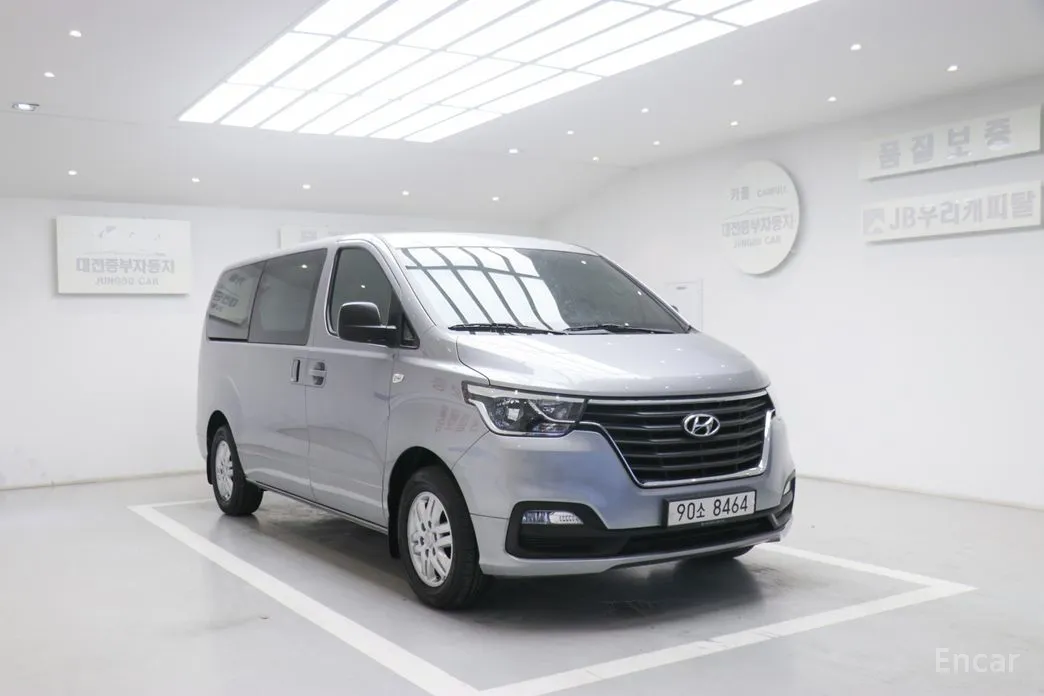 Фото 3 - Hyundai Starex
