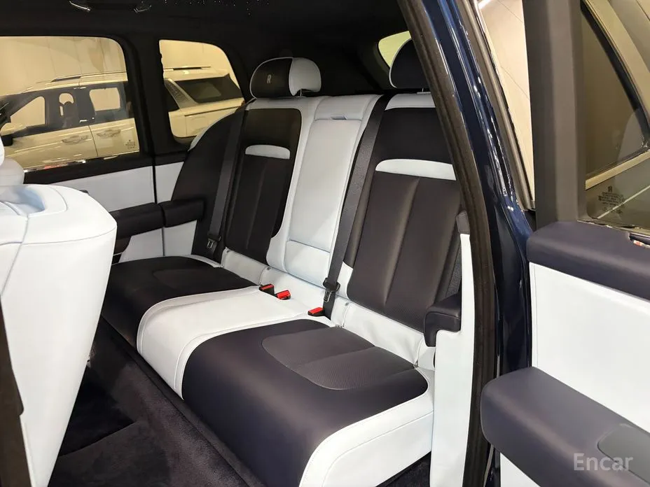 Фото 11 - Rolls-Royce Cullinan