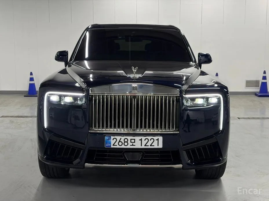 Фото 2 - Rolls-Royce Cullinan