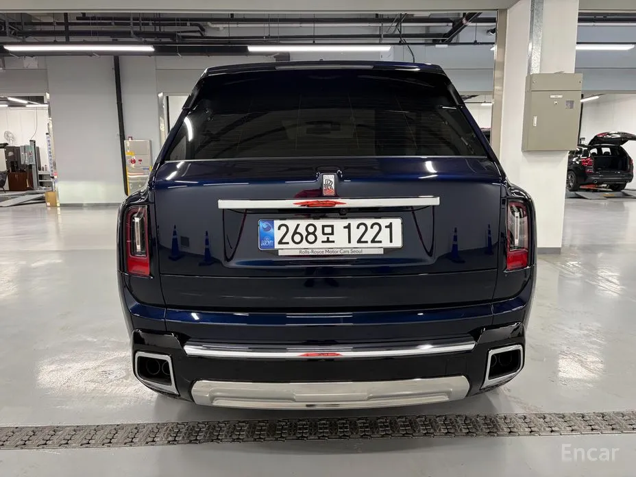 Фото 3 - Rolls-Royce Cullinan