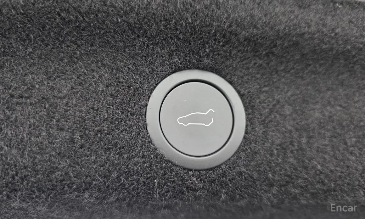 Фото 18 - Tesla Model Y