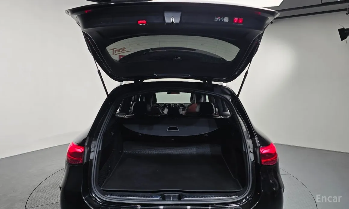 Фото 20 - Mercedes-Benz GLC-Class