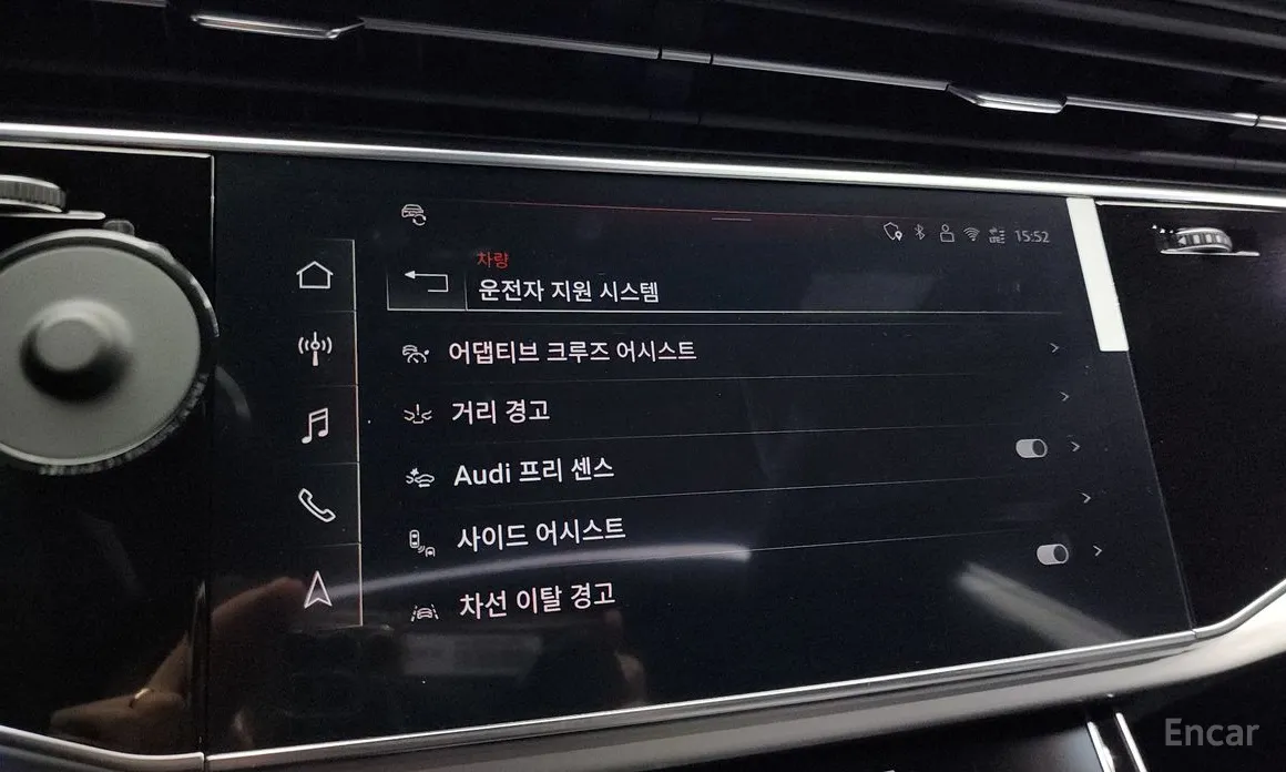 Фото 15 - Audi Q8